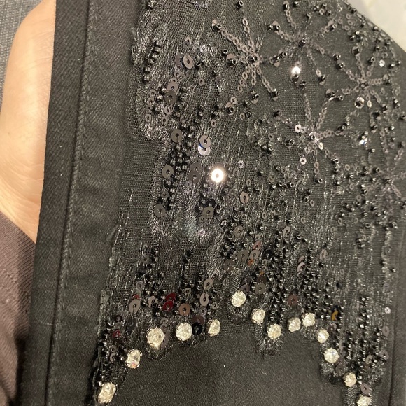 Frank Lyman Montreal black jeans w beading & embroidery at hem and with fringe - Picture 9 of 10